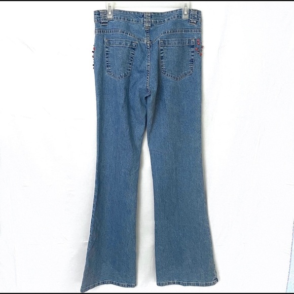 Cache High Rise Beaded Flared Leg Jeans - Picture 4 of 9